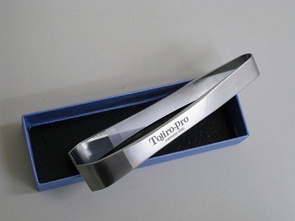 Пинцет для костей TOJIRO: незаменимый инструмент на кухне Пинцет для костей TOJIRO: незаменимый инструмент на кухне